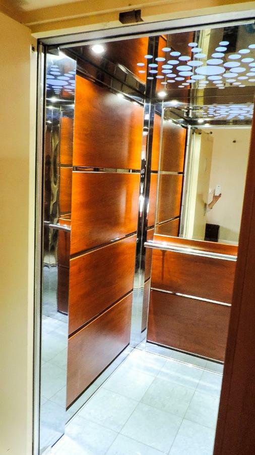 Penthouse Deluxe Apartment At Pireu Exterior foto